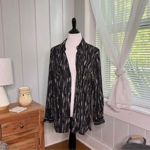 🎉Jaclyn Smith long sleeve button down shirt A6-5